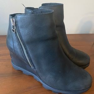 Sorel Black Wedge Boots